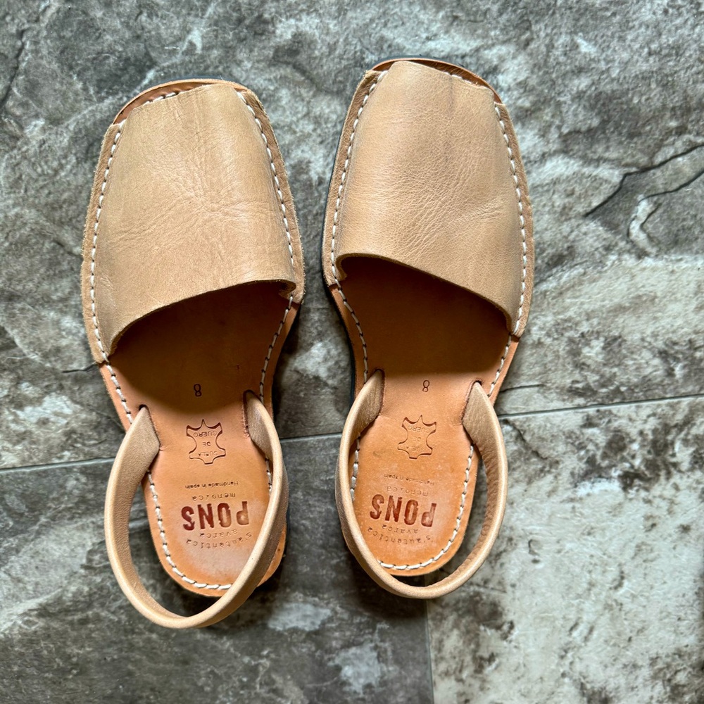 Pons sandals